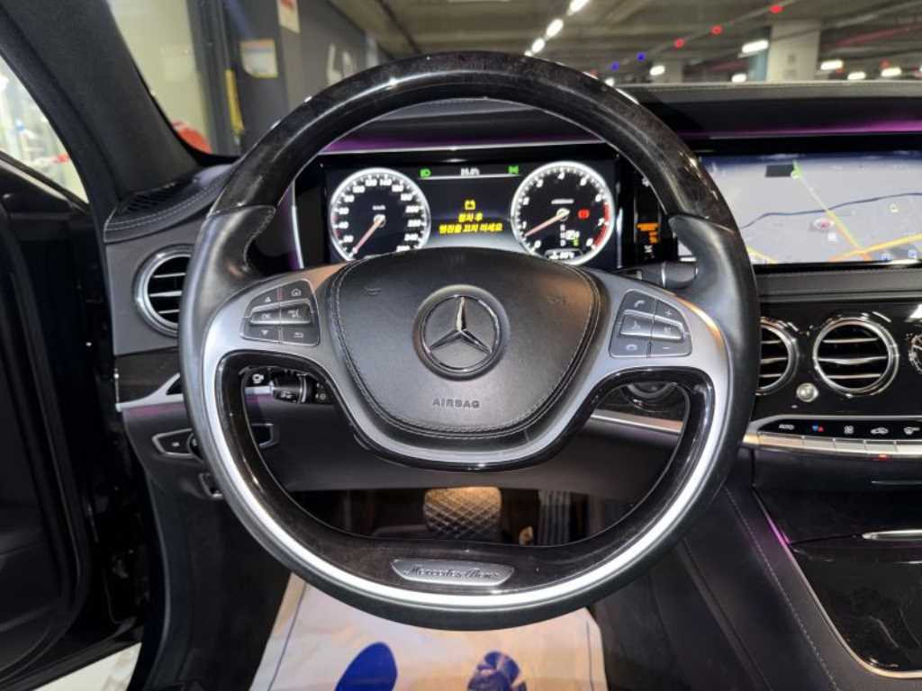 Mercedes-Benz S-Class — photo 10