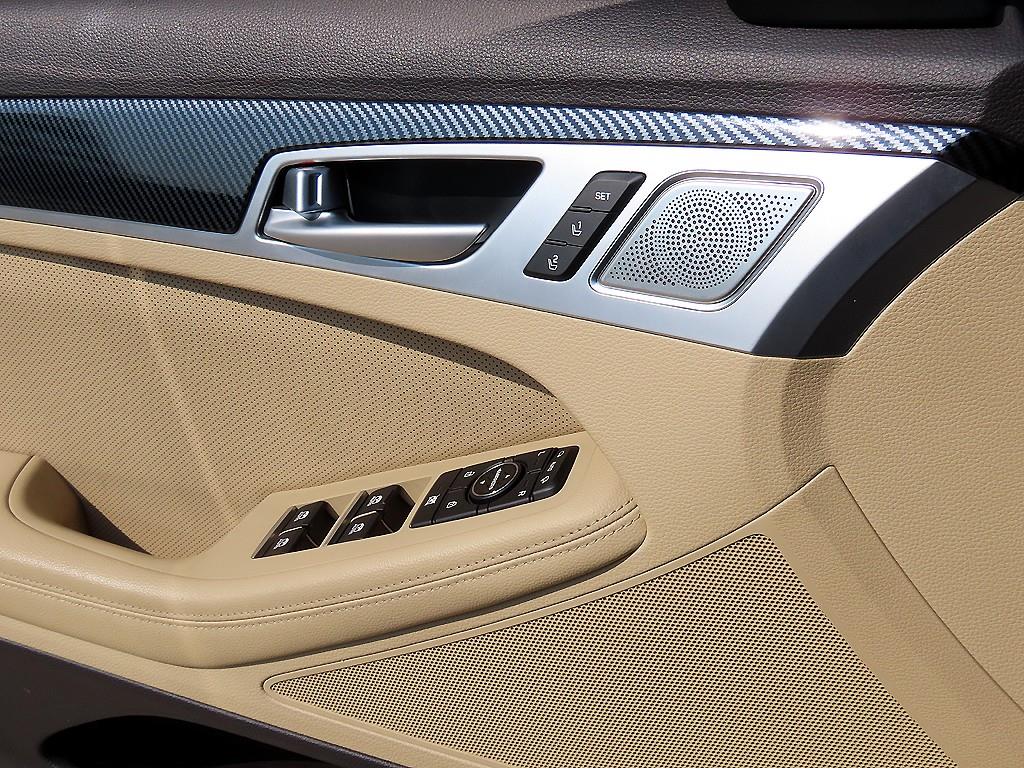 Genesis G80 — photo 12