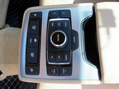 Genesis G80 — photo 17