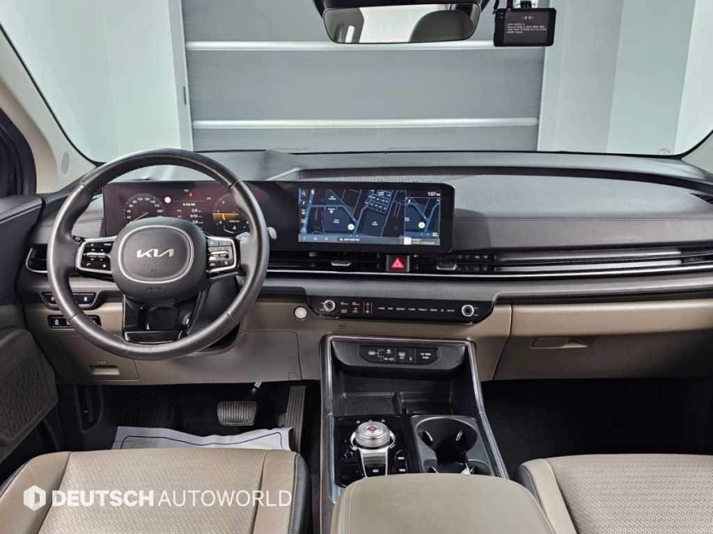 Kia Carnival — photo 07