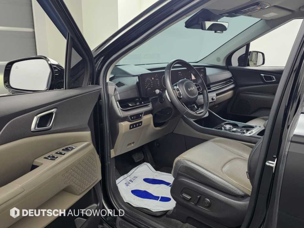 Kia Carnival — photo 11