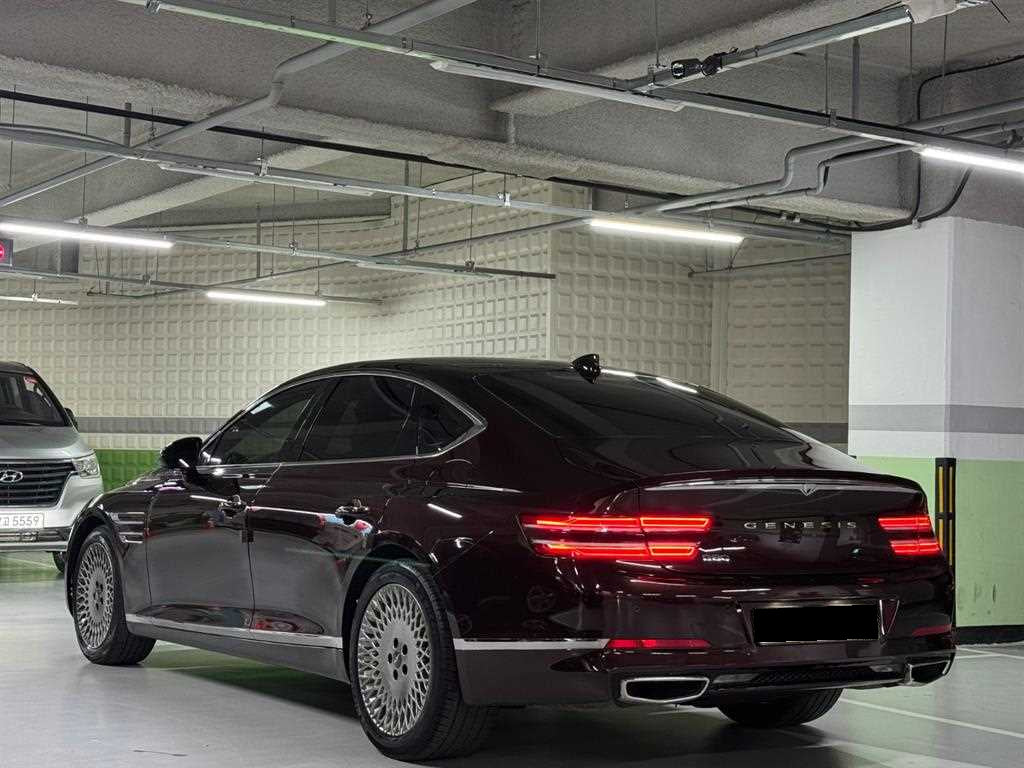 Genesis G80 — photo 06