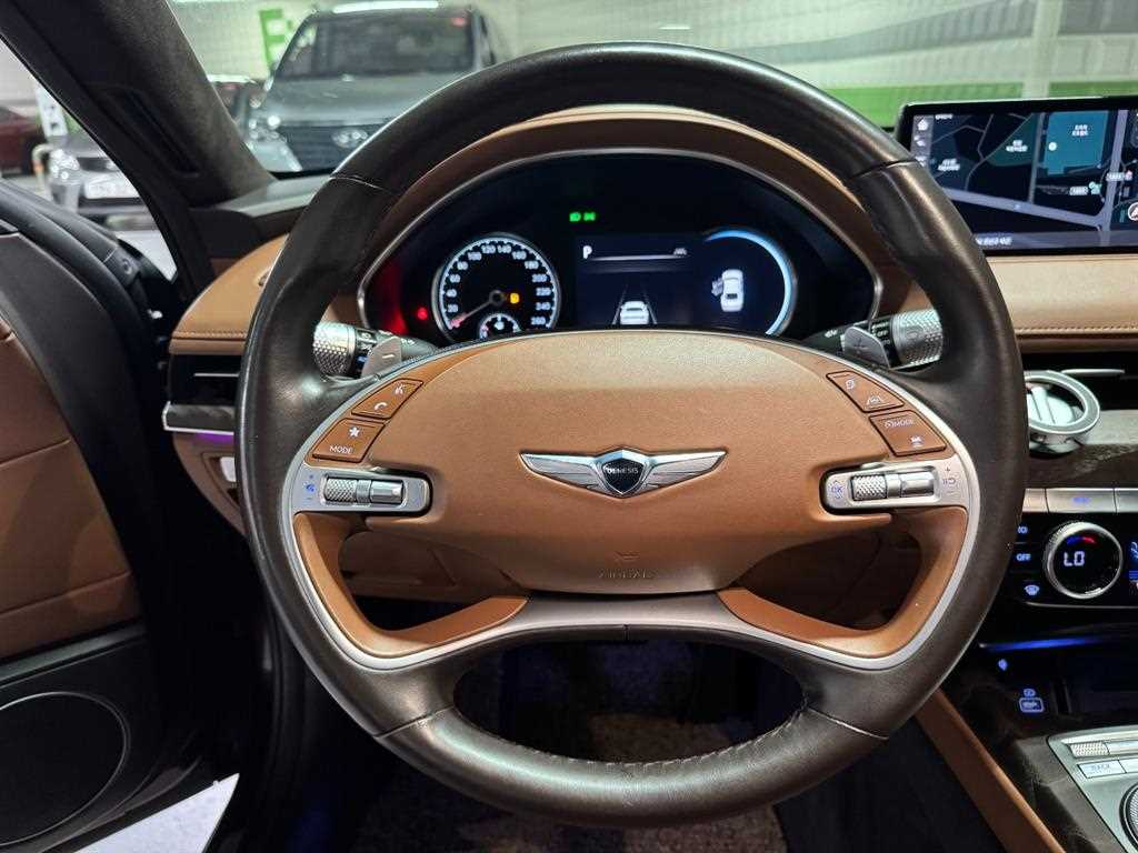 Genesis G80 — photo 10