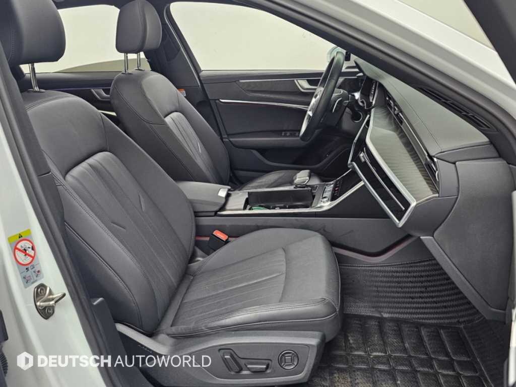 Audi A6 — photo 10
