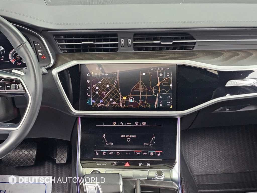Audi A6 — photo 14