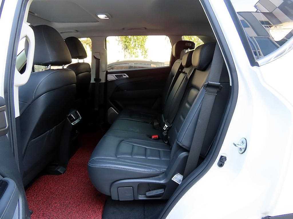 KGM Rexton — photo 06