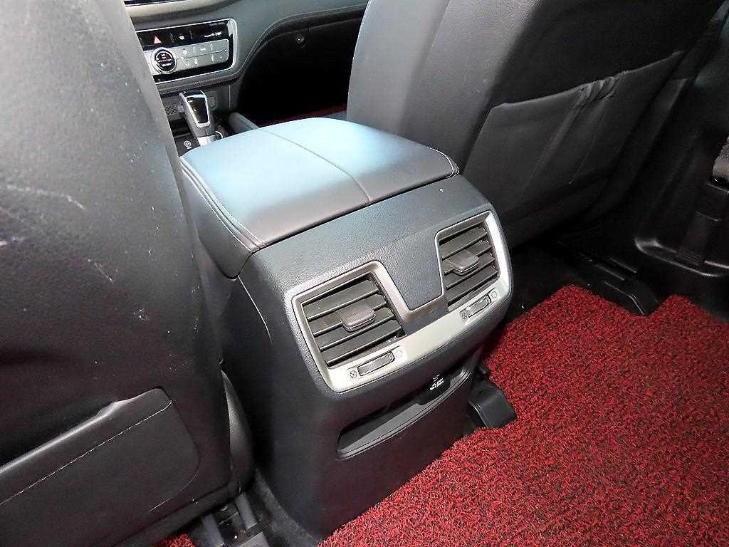 KGM Rexton — photo 15