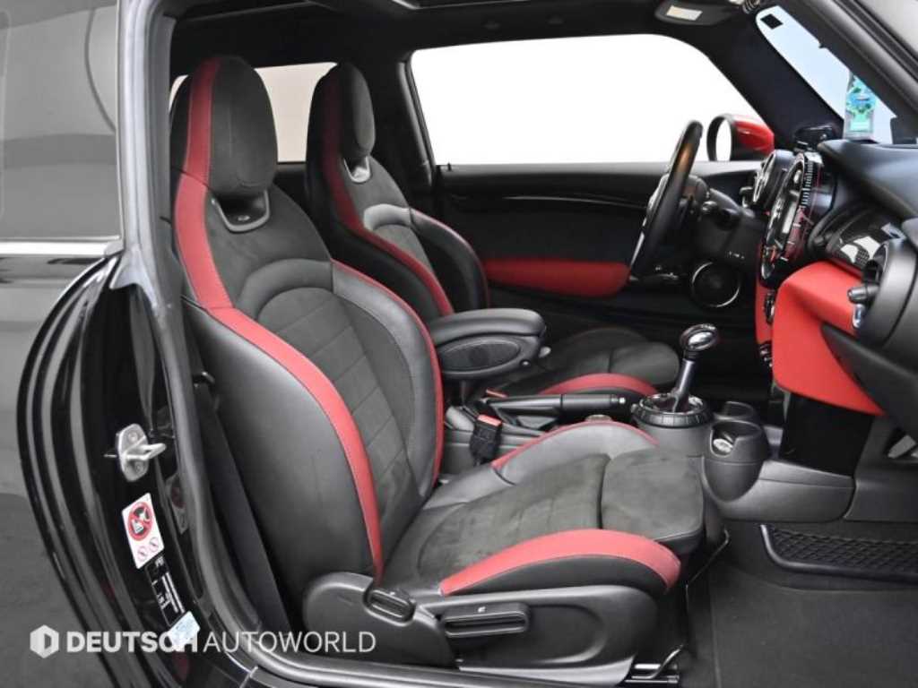 Mini Cooper — photo 10
