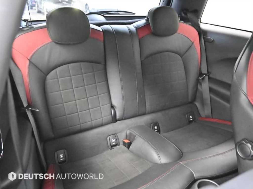 Mini Cooper — photo 12