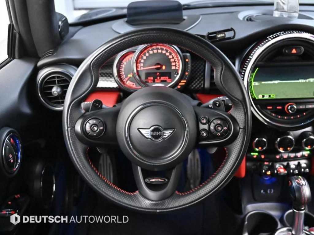 Mini Cooper — photo 13