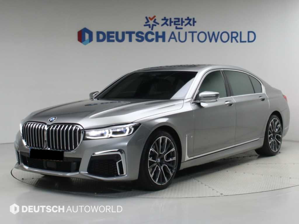 BMW 7-Series — photo 01