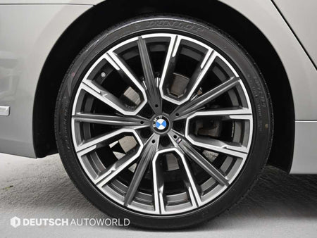 BMW 7-Series — photo 05