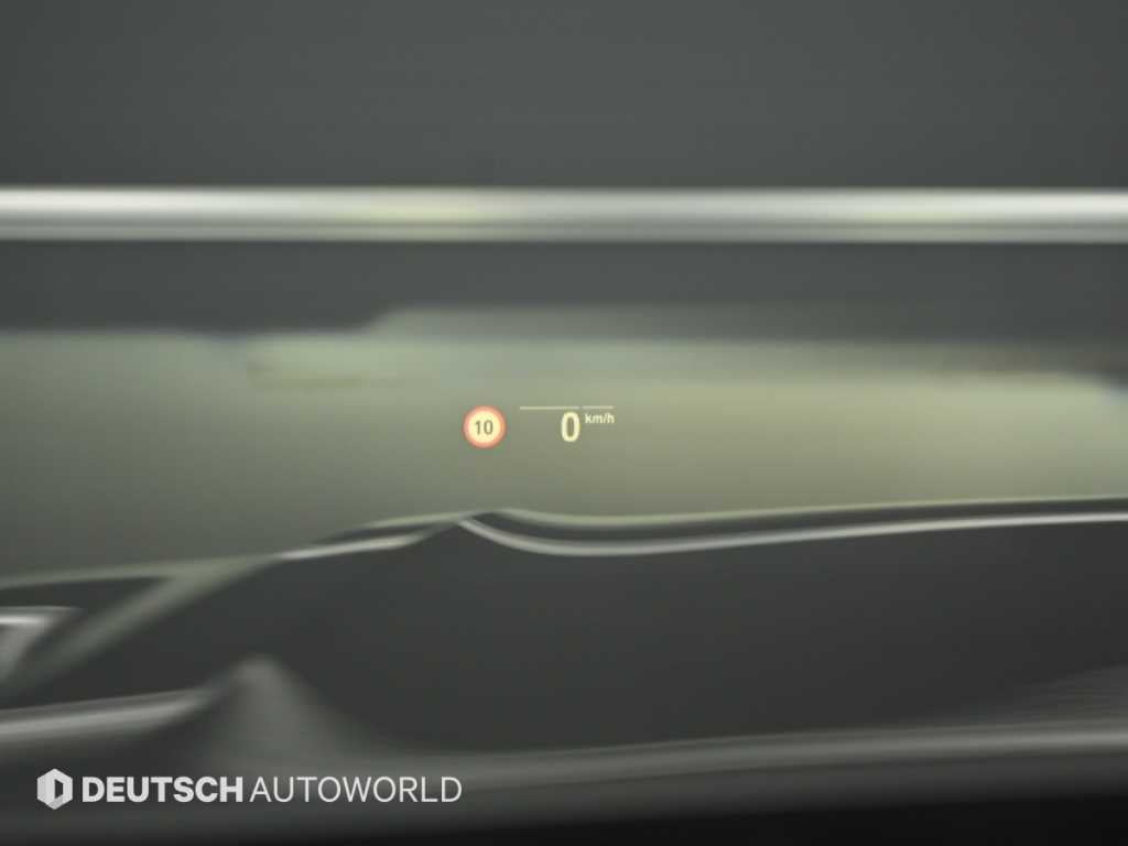 BMW 7-Series — photo 17