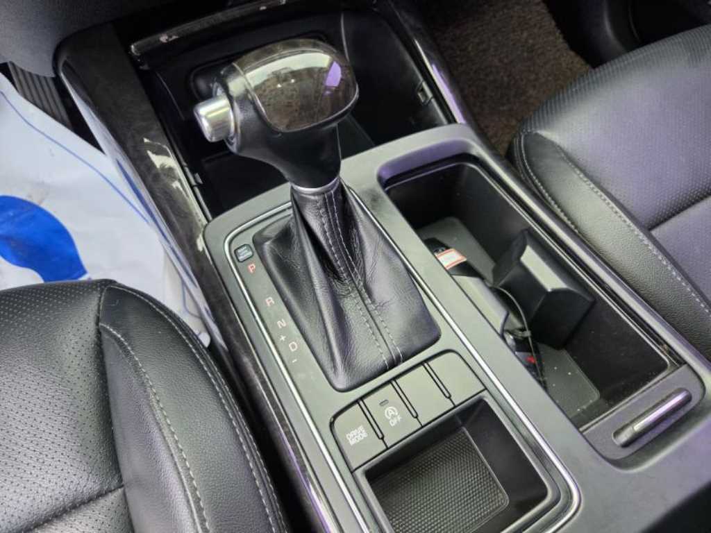 Kia Sorento — photo 10