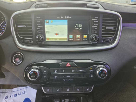 Kia Sorento — photo 11