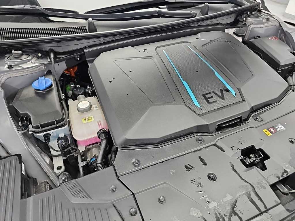 Hyundai Ioniq5 — photo 05
