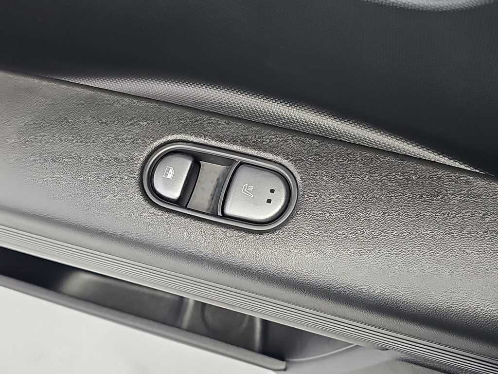 Hyundai Ioniq5 — photo 14