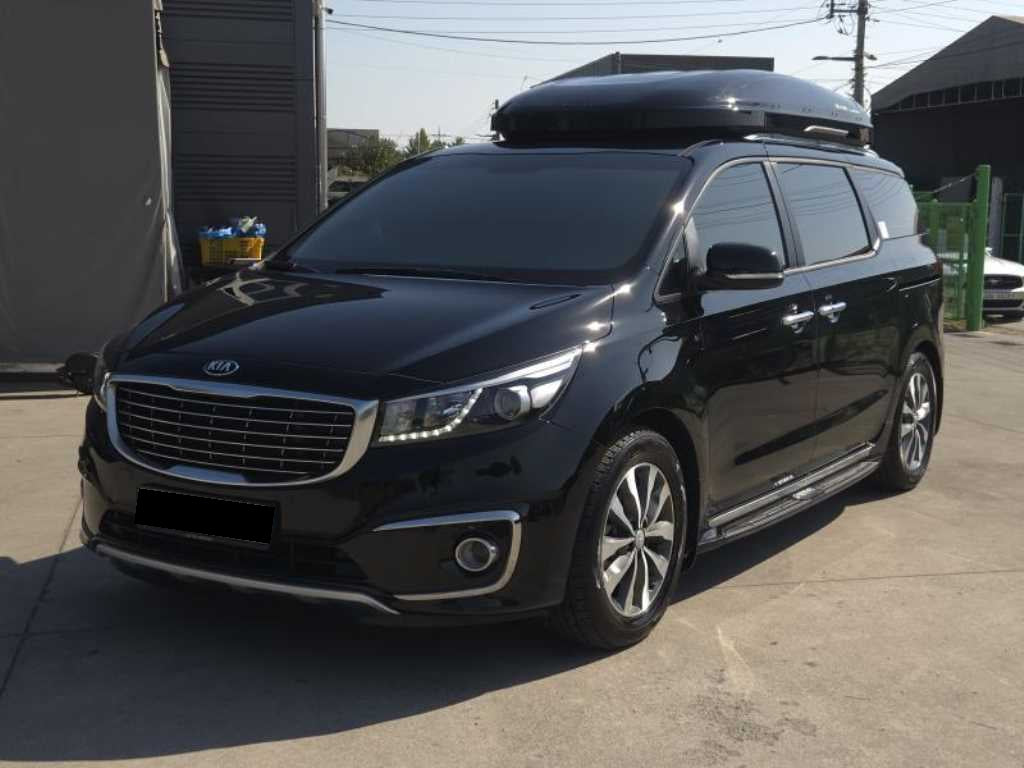 Kia Carnival — photo 01