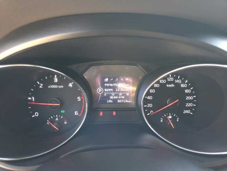 Kia Carnival — photo 09