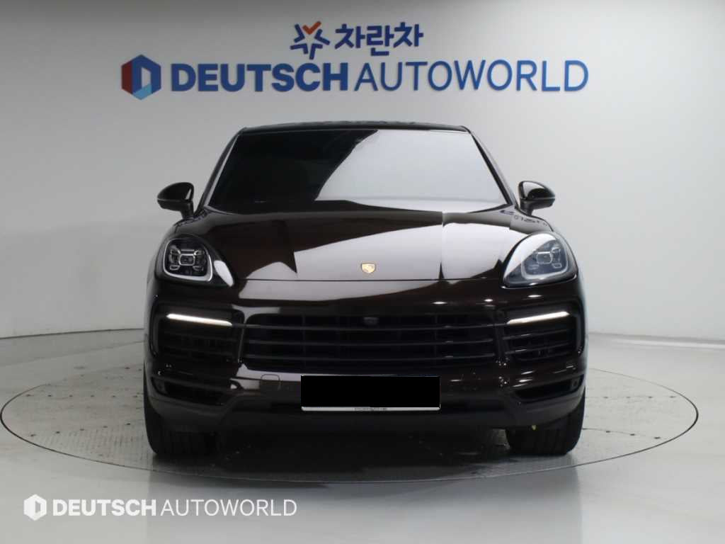 Porsche Cayenne — photo 03