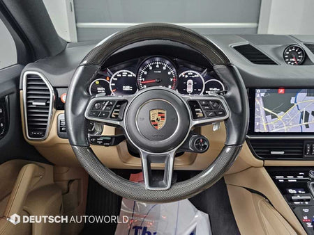 Porsche Cayenne — photo 13