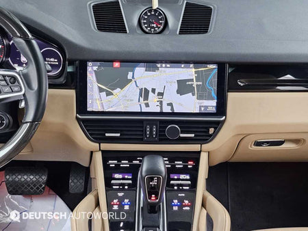 Porsche Cayenne — photo 14