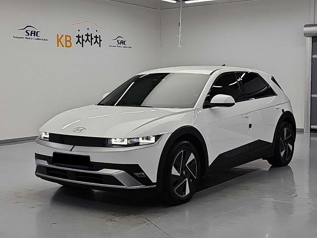 Hyundai Ioniq5 — photo 01