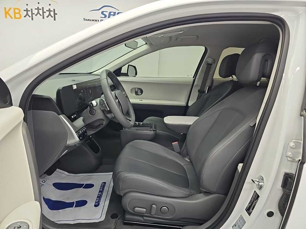 Hyundai Ioniq5 — photo 11