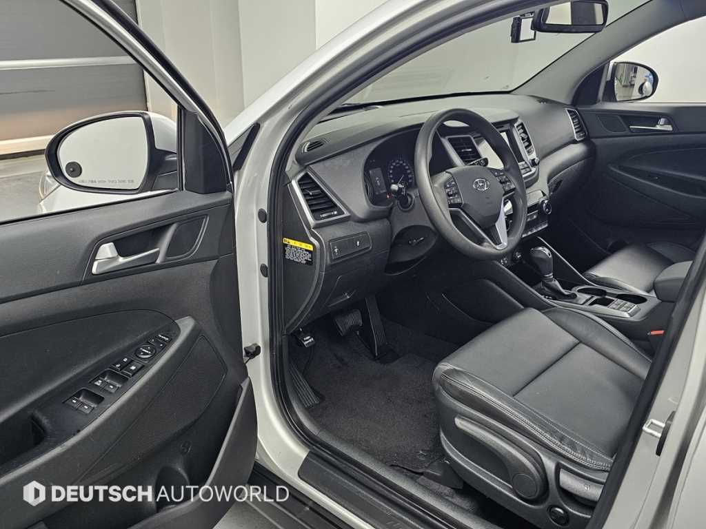 Hyundai Tucson — photo 11