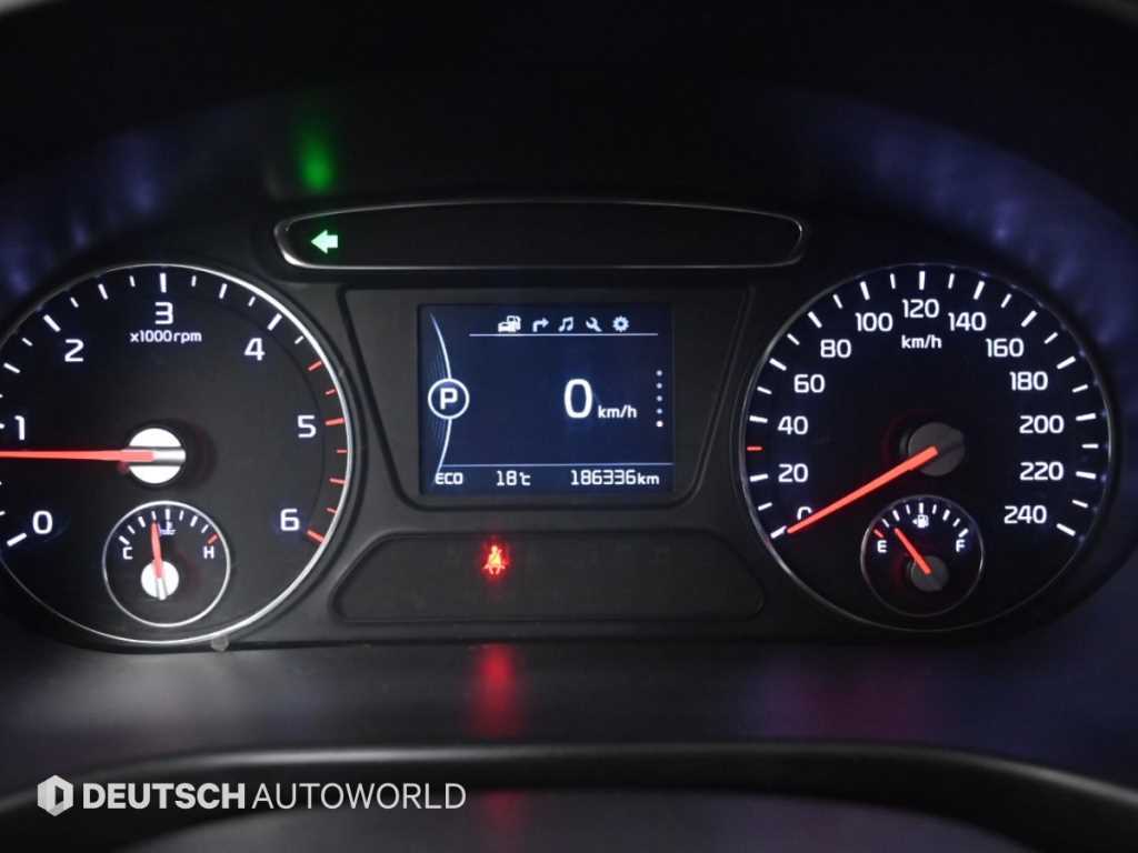 Kia Sorento — photo 08