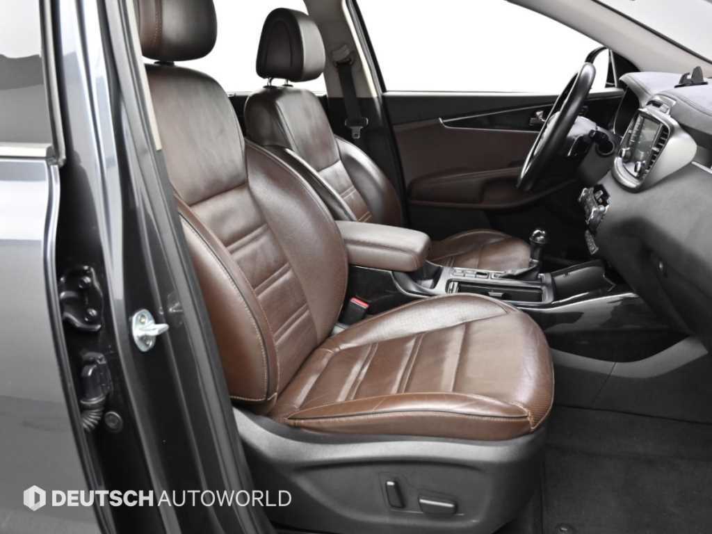 Kia Sorento — photo 10