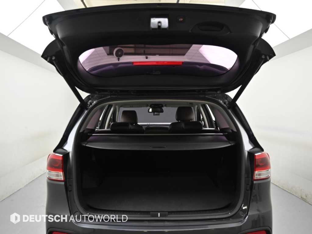 Kia Sorento — photo 19