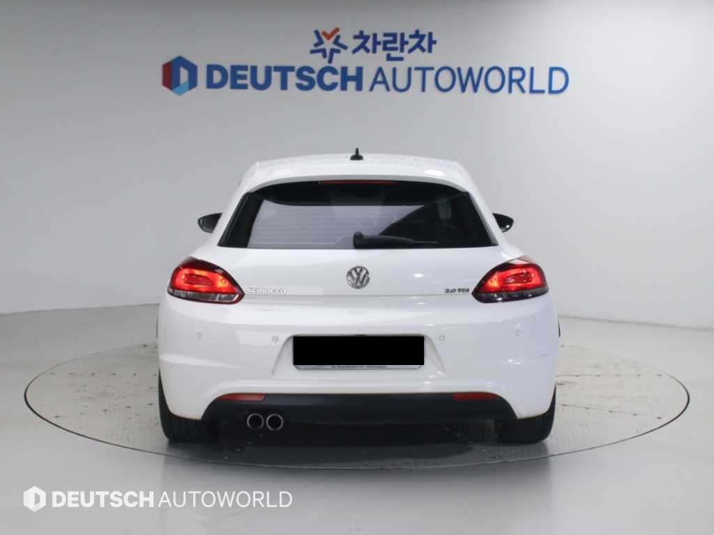 Volkswagen Scirocco — photo 04