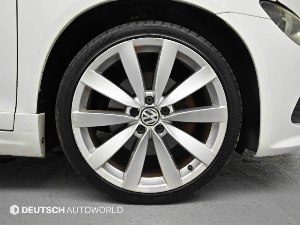 Volkswagen Scirocco — photo 05
