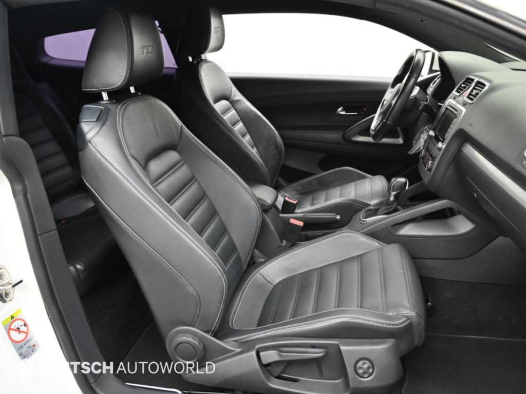Volkswagen Scirocco — photo 10