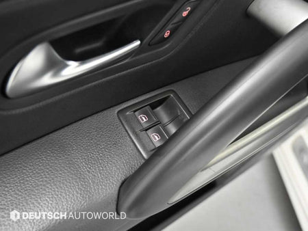 Volkswagen Scirocco — photo 15