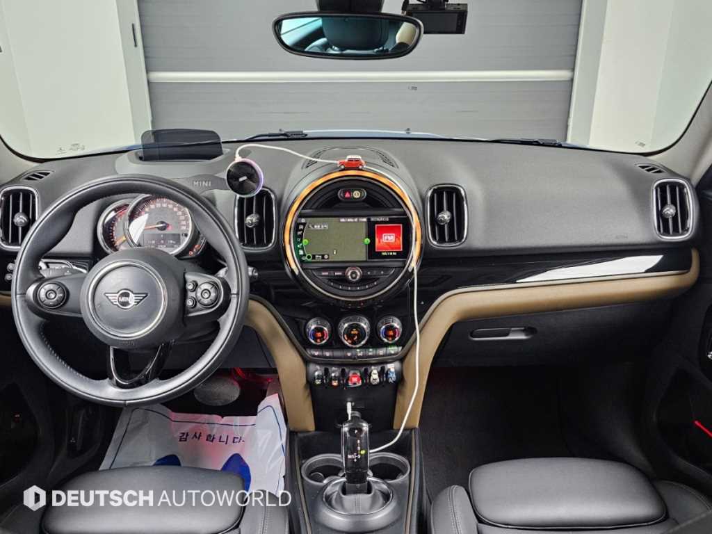 Mini Countryman — photo 08