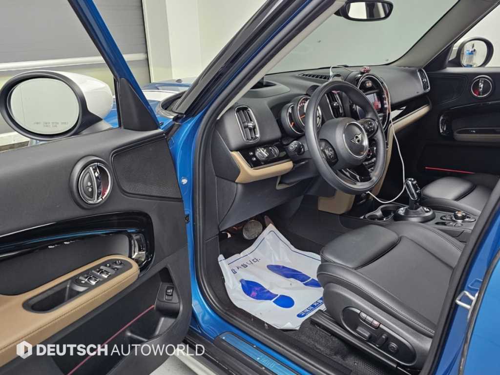 Mini Countryman — photo 11