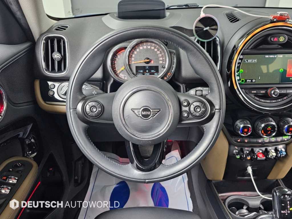 Mini Countryman — photo 13