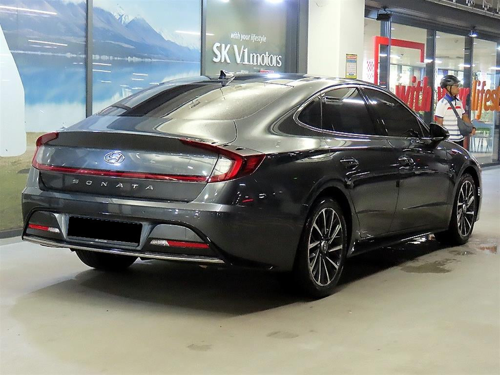 Hyundai Sonata — photo 04