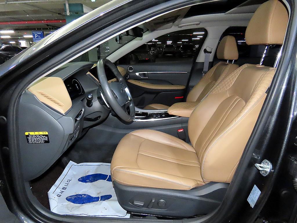 Hyundai Sonata — photo 06