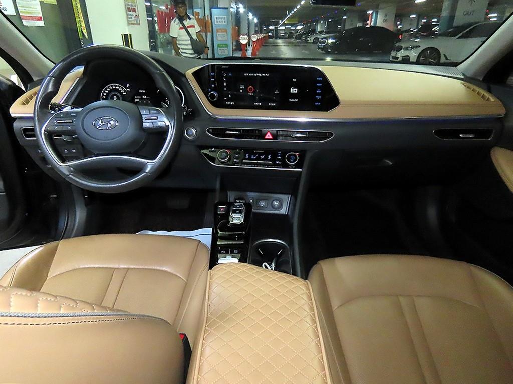 Hyundai Sonata — photo 10