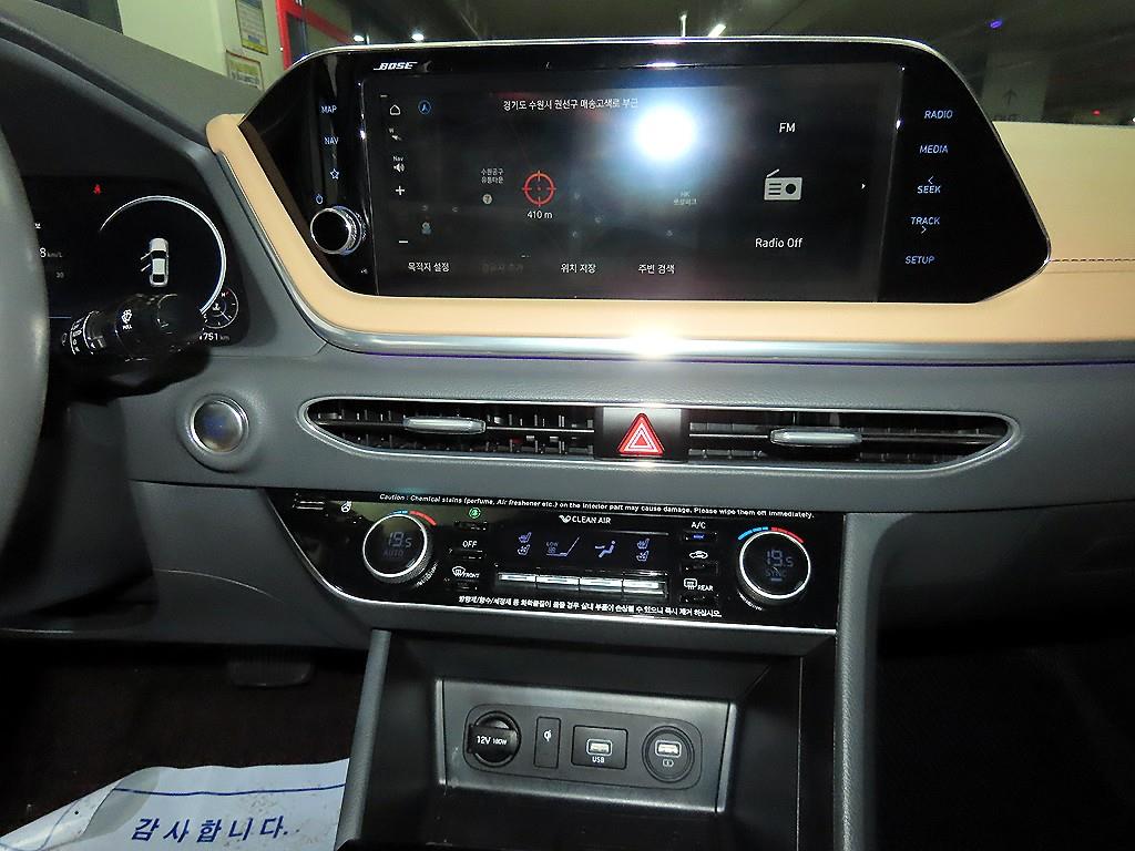 Hyundai Sonata — photo 11