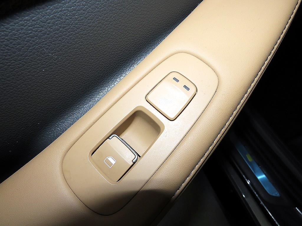 Hyundai Sonata — photo 15