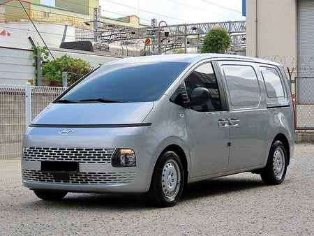 Hyundai Staria — photo 02