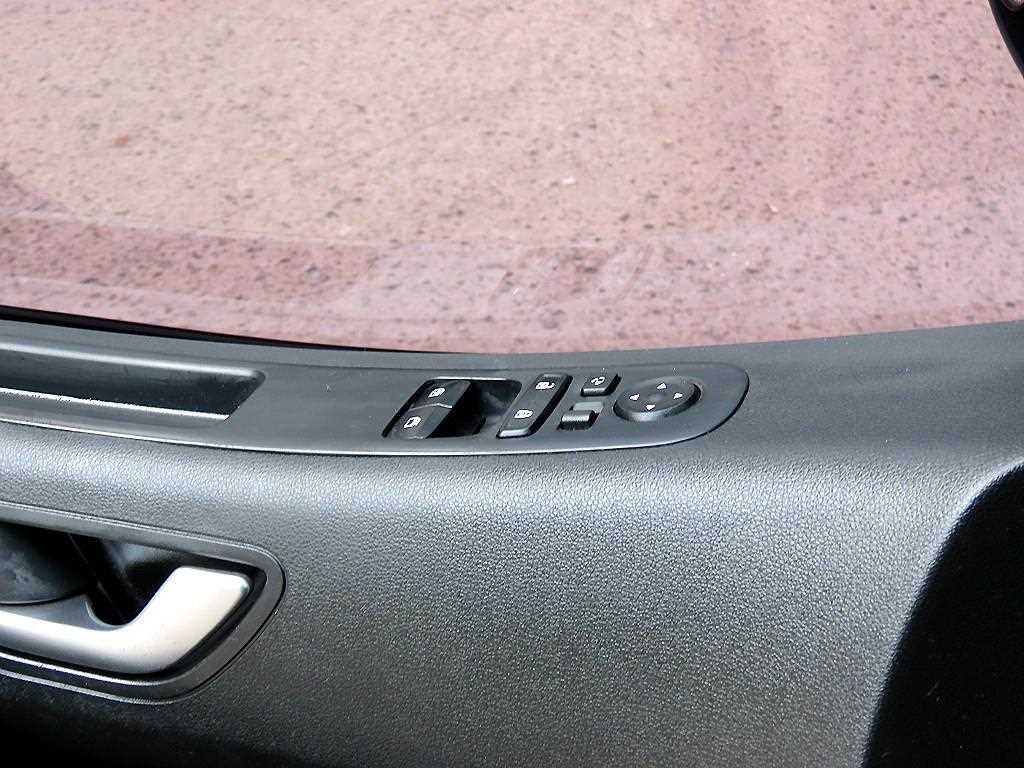 Hyundai Staria — photo 11
