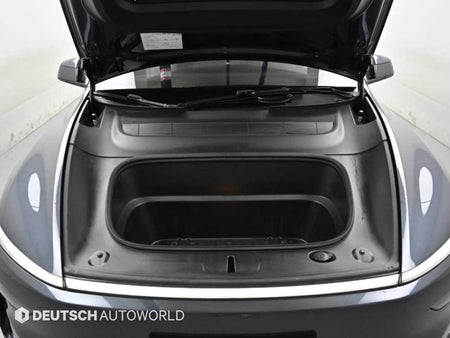 Tesla Model Y — photo 06