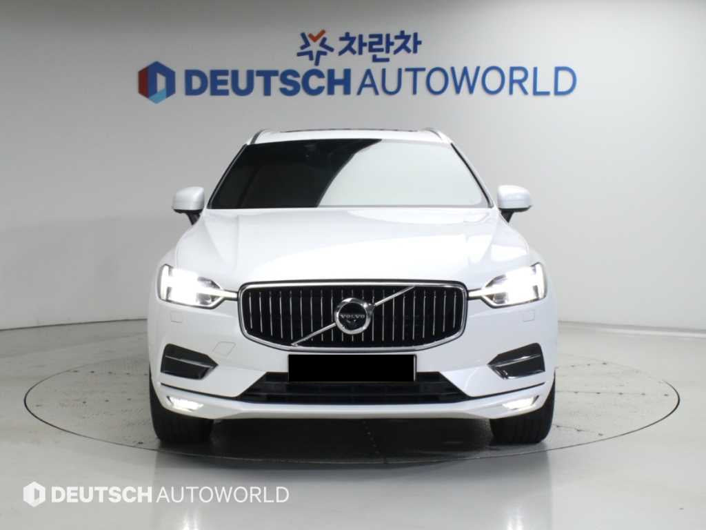 Volvo XC60 — photo 03