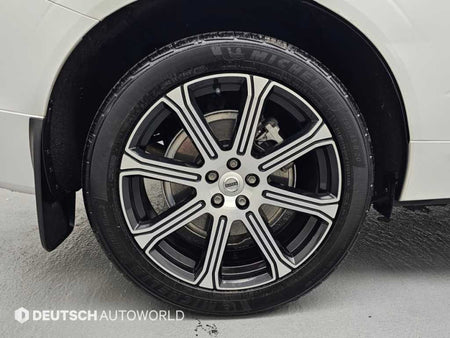 Volvo XC60 — photo 05