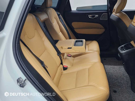 Volvo XC60 — photo 12